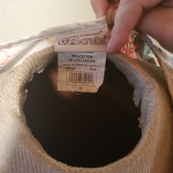 Paisley mock wrap scrub top - Picture 6 of 6